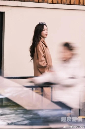 余霜解说衣服掉了电竞女神余霜的意外瞬间与风采解读