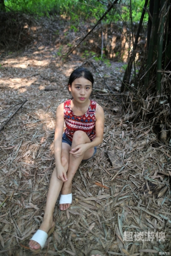 百度搜索热门角色设定，澡堂里的时尚女神——久久婷婷