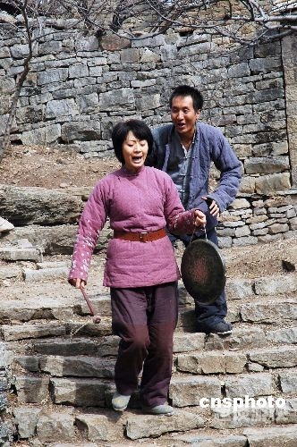 久久精品影视盛宴，婷婷武松领衔的新闻资讯解读文章标题