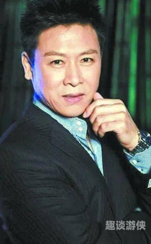 老男人与青草之上的激情，揭秘AV高清内容