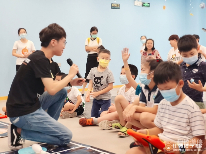 欧洲色，文化交流中的语言障碍与破冰之旅