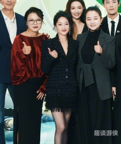 国产丝袜，展现另类之美，融入欧美风情
